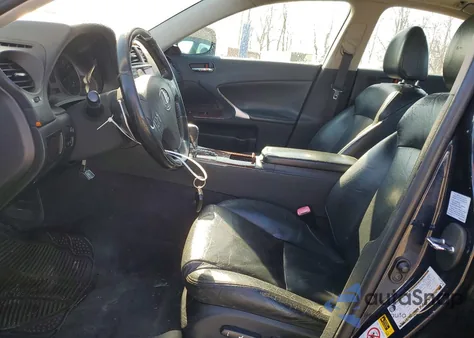 2006 Lexus Is 250 из США, поврежденный, VIN JTHCK262565000341